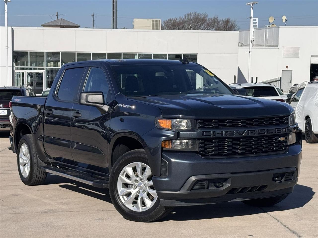 Chevrolet Silverado 1500 4WD Crew Cab 147" Custom 2021