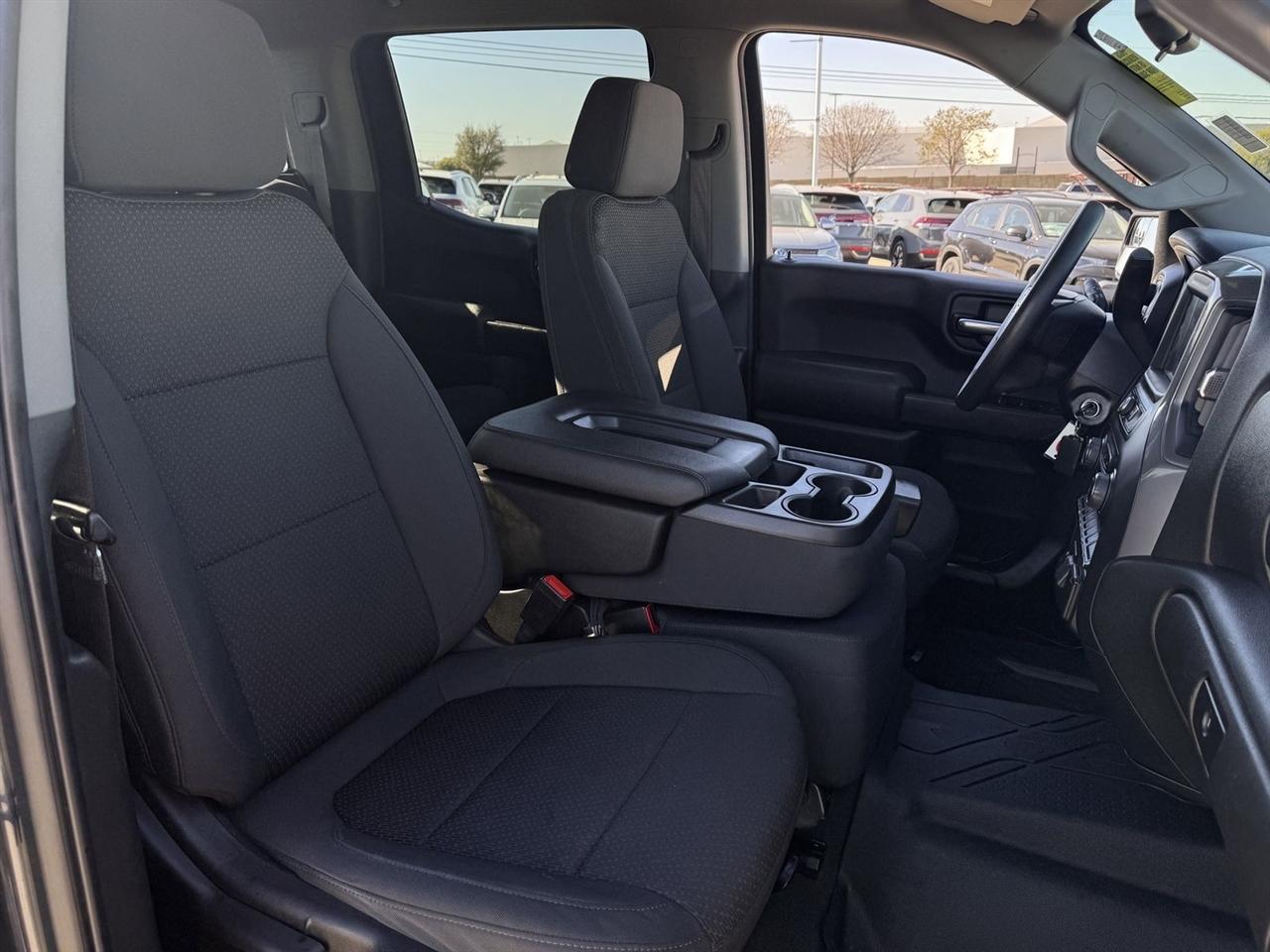 Chevrolet Silverado 1500 4WD Crew Cab 147" Custom 2021