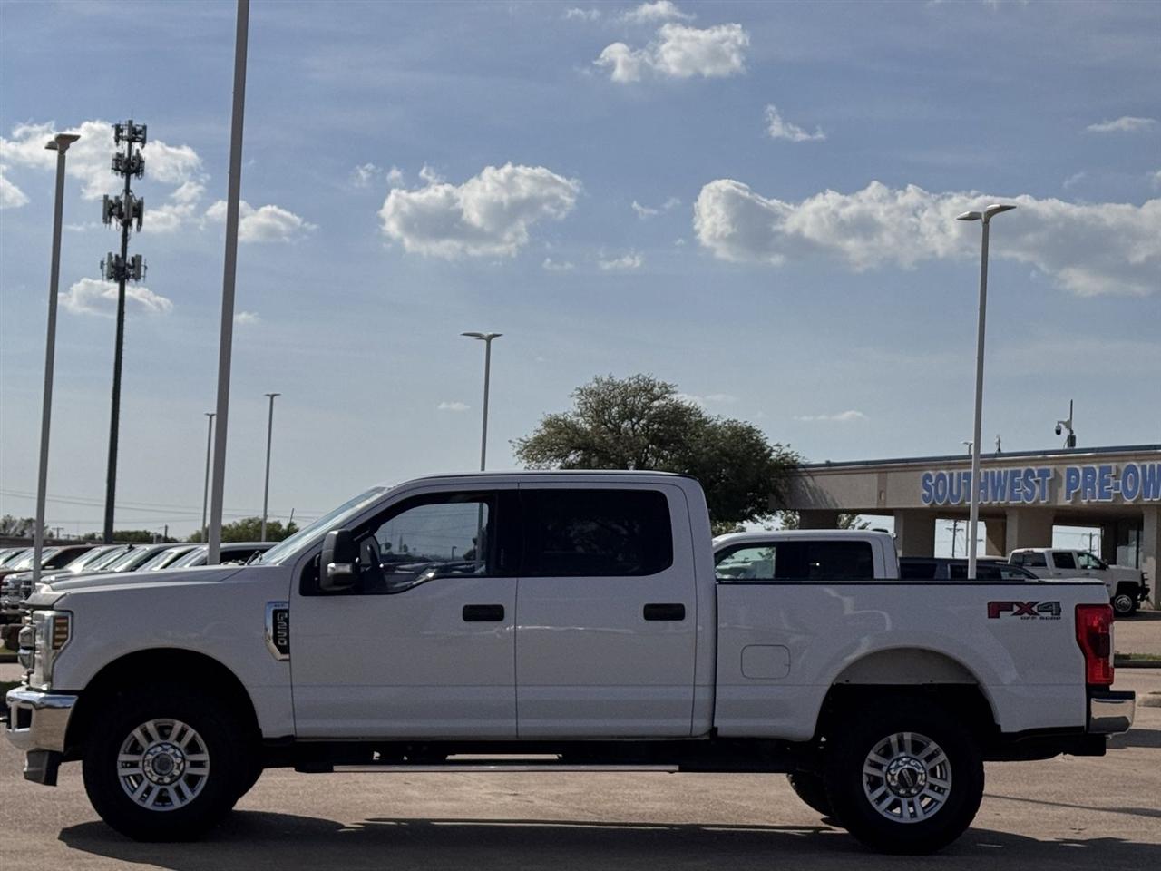 Ford Super Duty F-250 SRW King Ranch 4WD Crew Cab 8' Box 2018