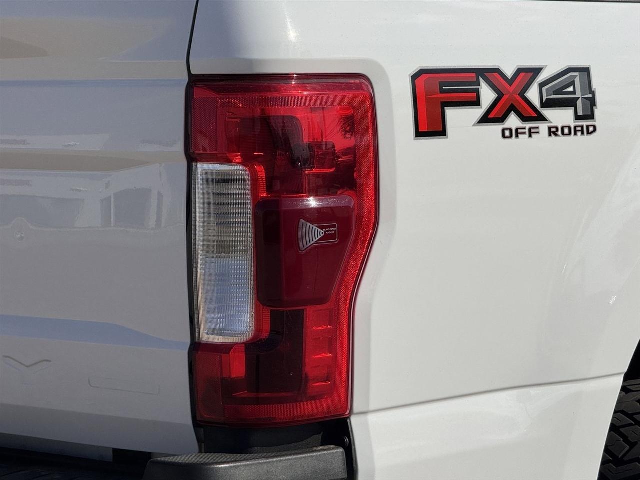 Ford Super Duty F-250 SRW King Ranch 4WD Crew Cab 8' Box 2018