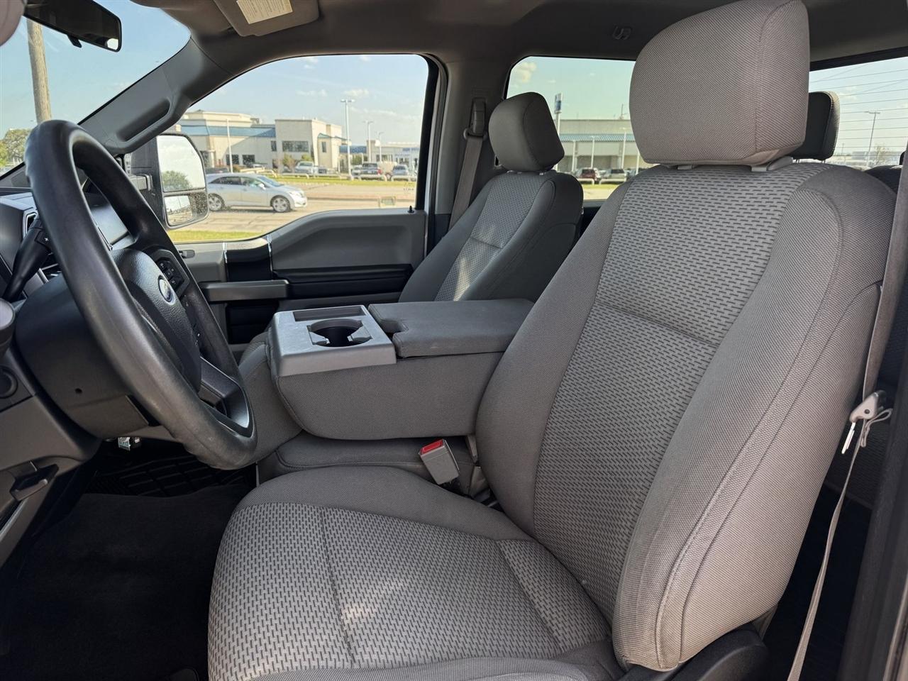 Ford Super Duty F-250 SRW King Ranch 4WD Crew Cab 8' Box 2018