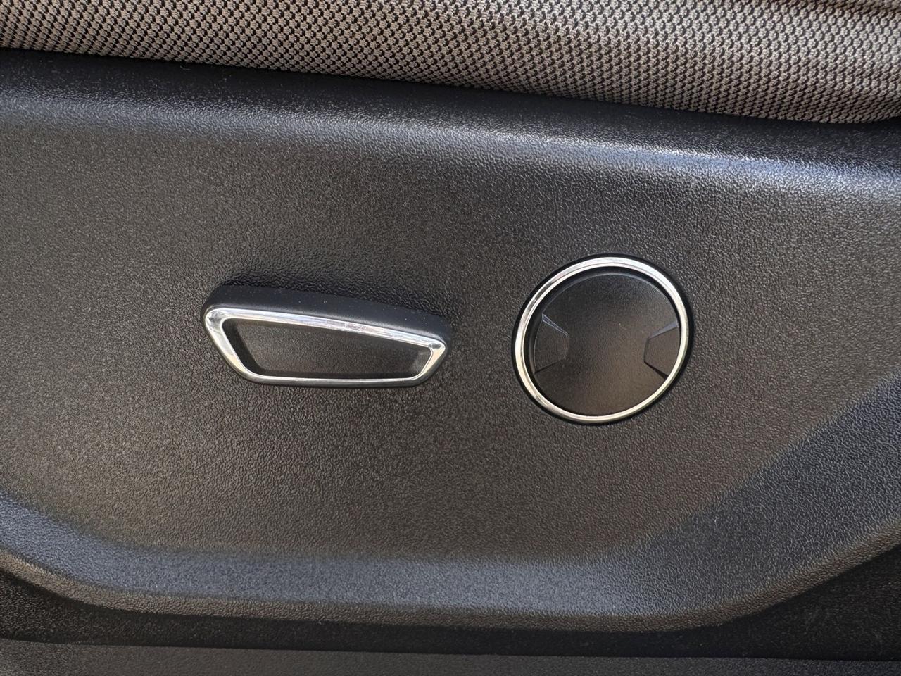 Ford Super Duty F-250 SRW King Ranch 4WD Crew Cab 8' Box 2018