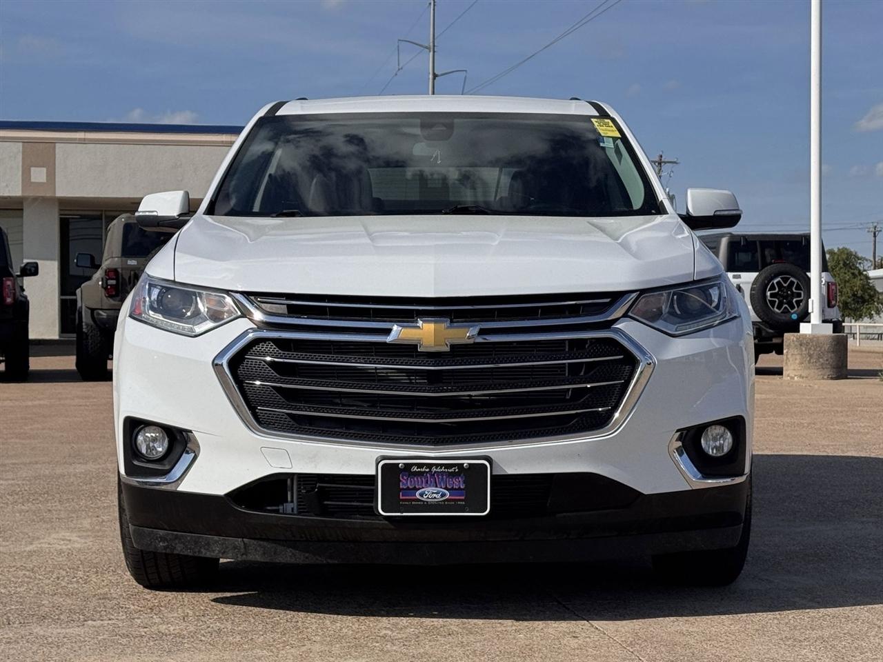 Chevrolet Traverse FWD 4dr LT Leather 2021