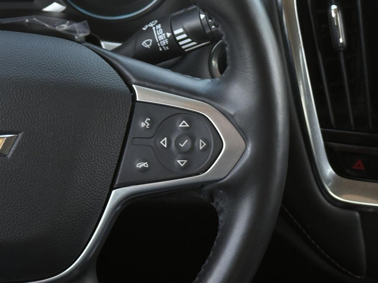 Chevrolet Traverse FWD 4dr LT Leather 2021