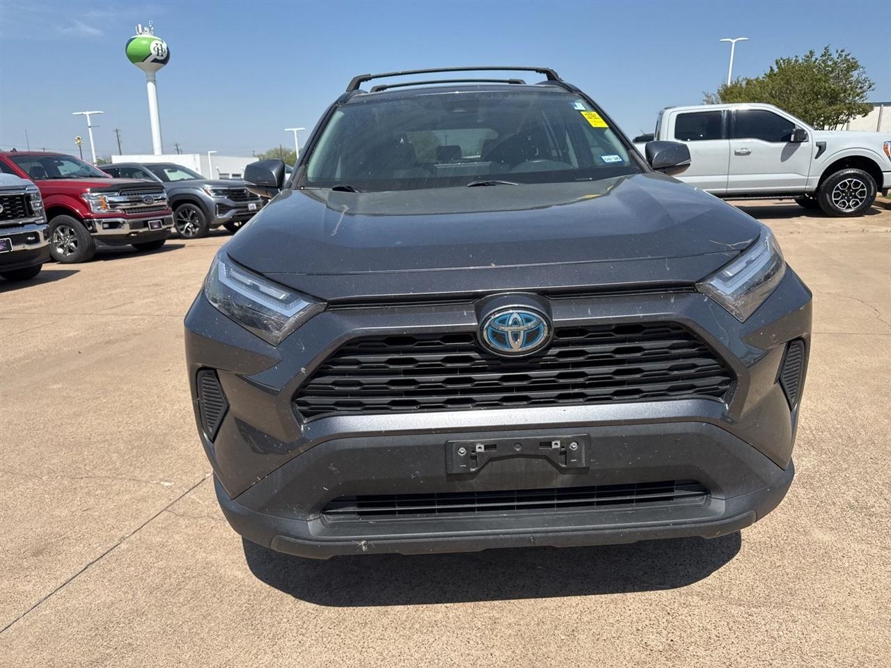 Toyota RAV4 Hybrid XLE AWD (Natl) 2022