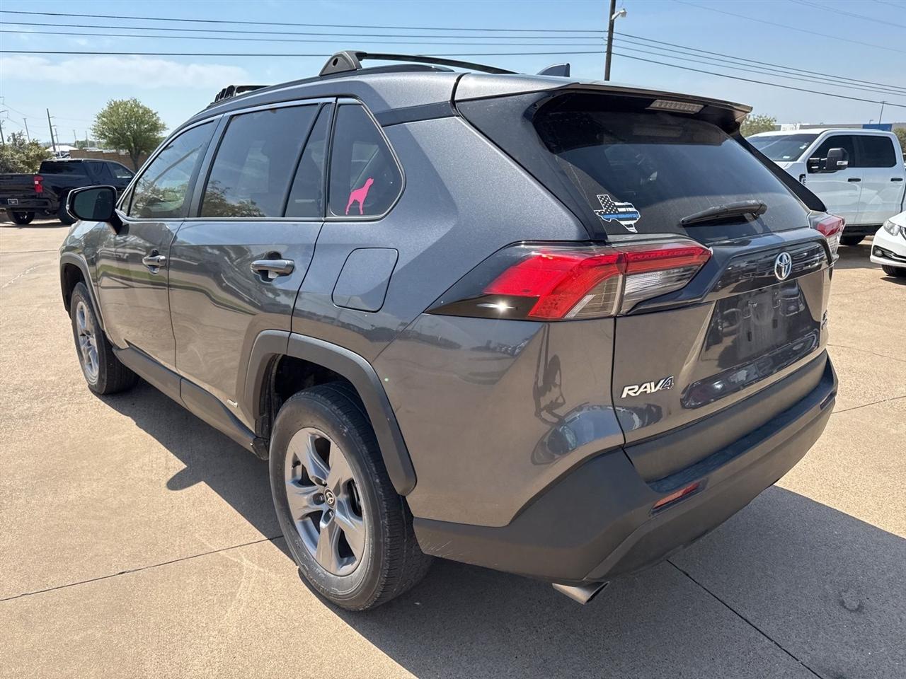Toyota RAV4 Hybrid XLE AWD (Natl) 2022