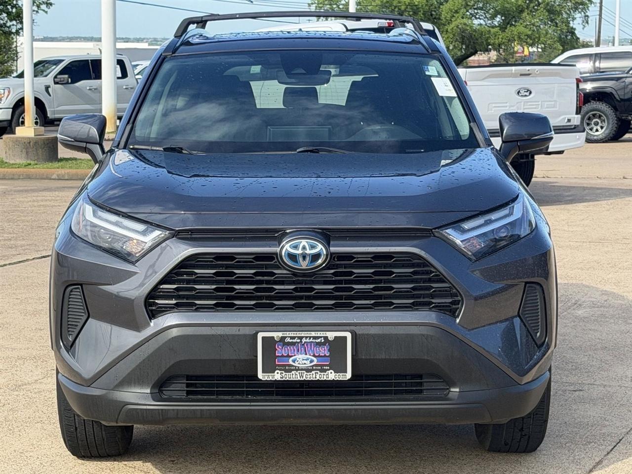 Toyota RAV4 Hybrid XLE AWD (Natl) 2022