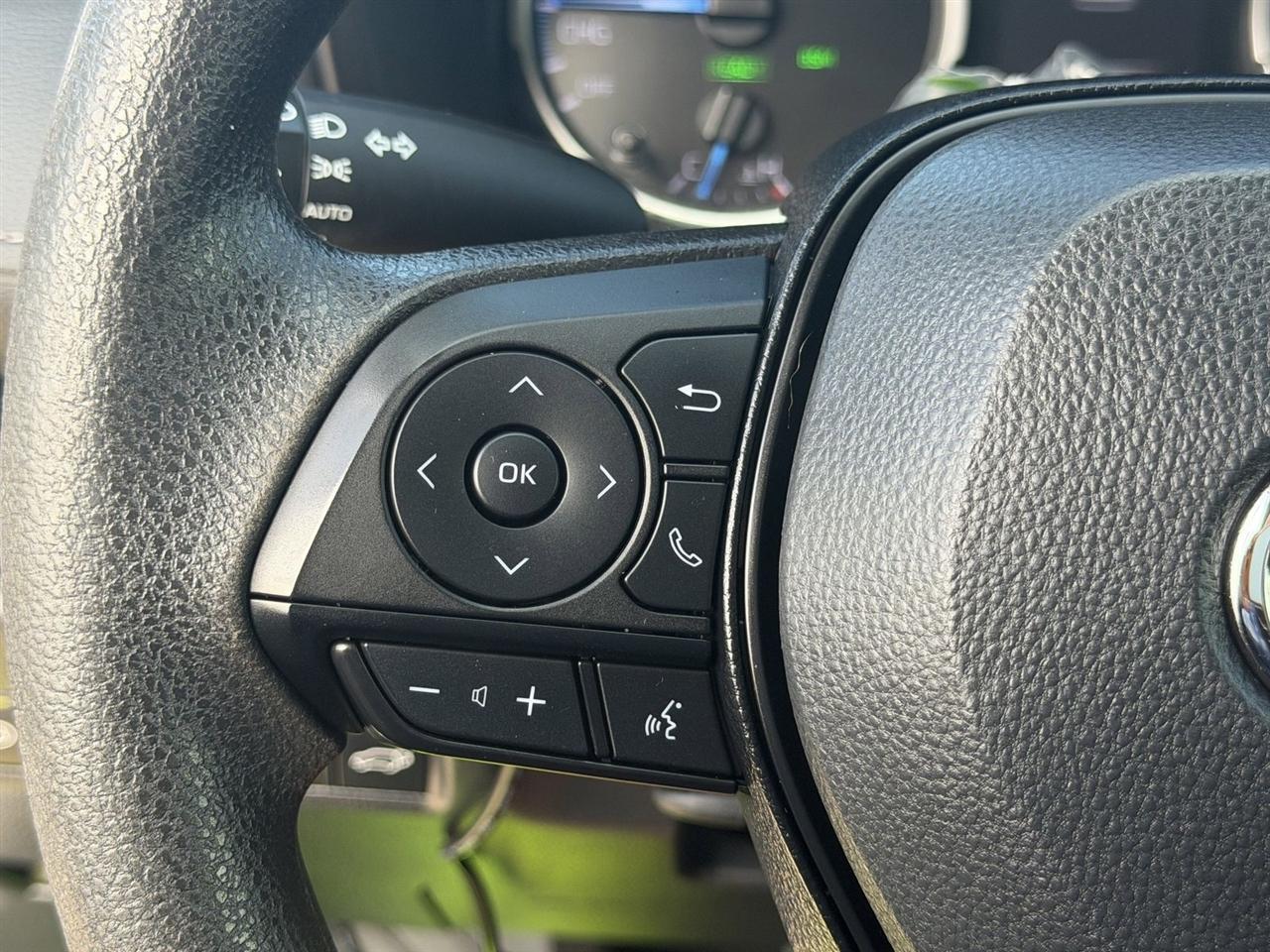 Toyota RAV4 Hybrid XLE AWD (Natl) 2022