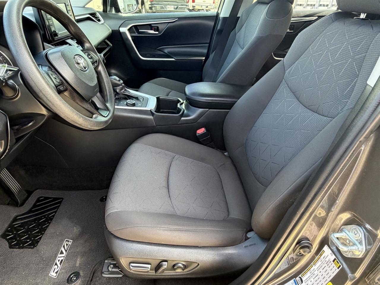 Toyota RAV4 Hybrid XLE AWD (Natl) 2022