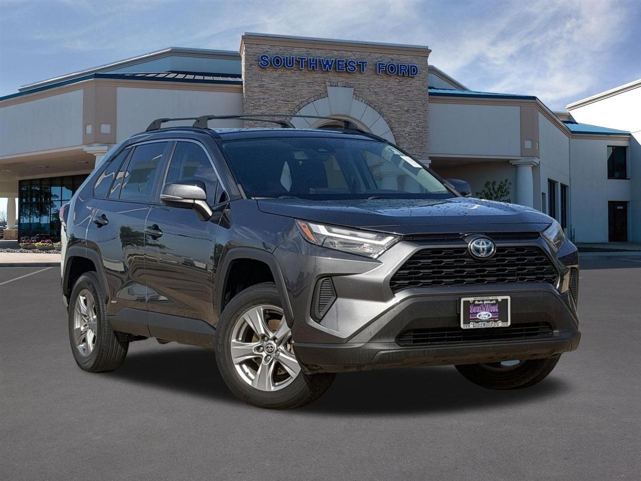 2022 Toyota RAV4 Hybrid XLE AWD (Natl)