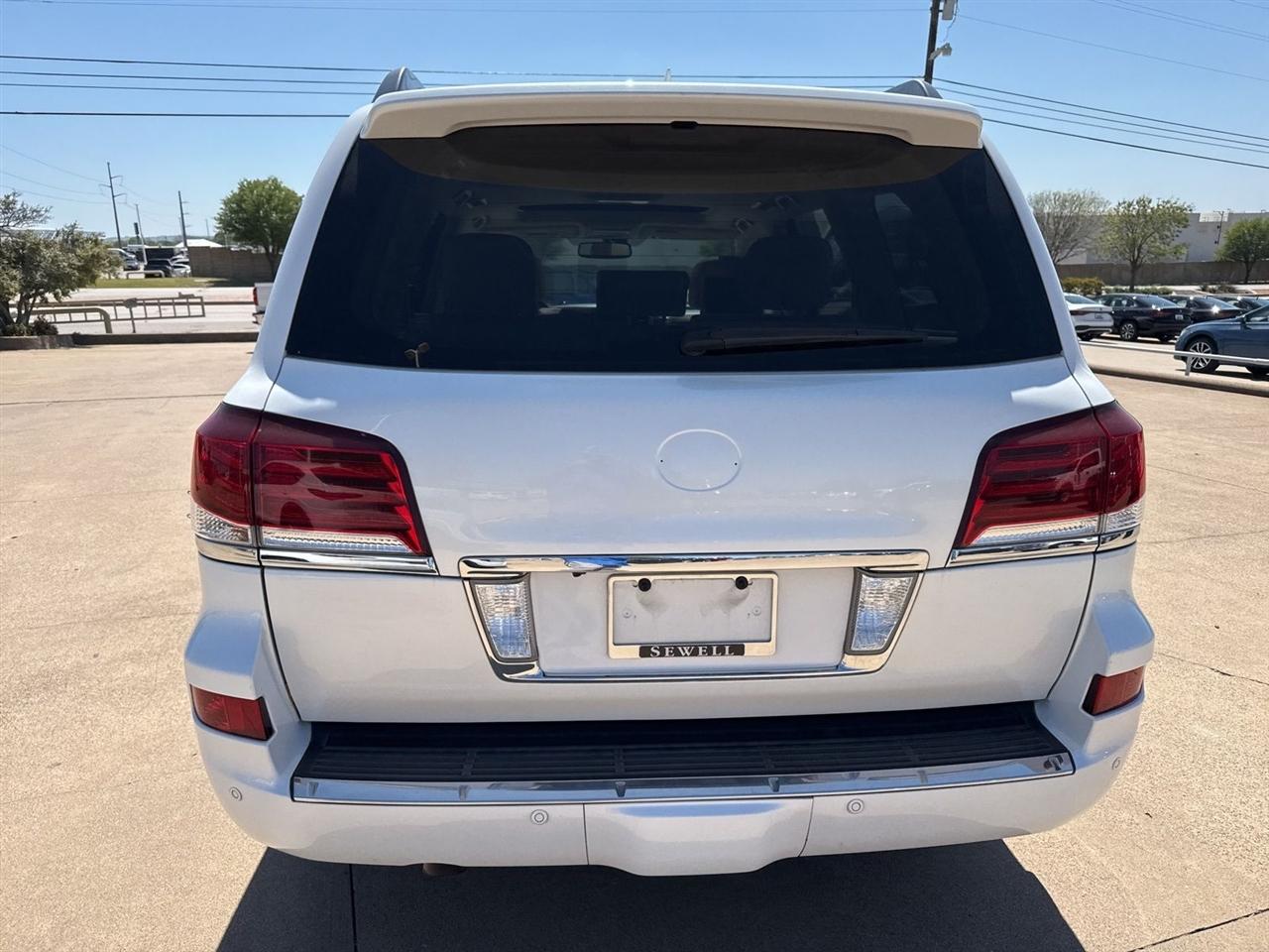 Lexus LX 570 4WD 4dr 2014
