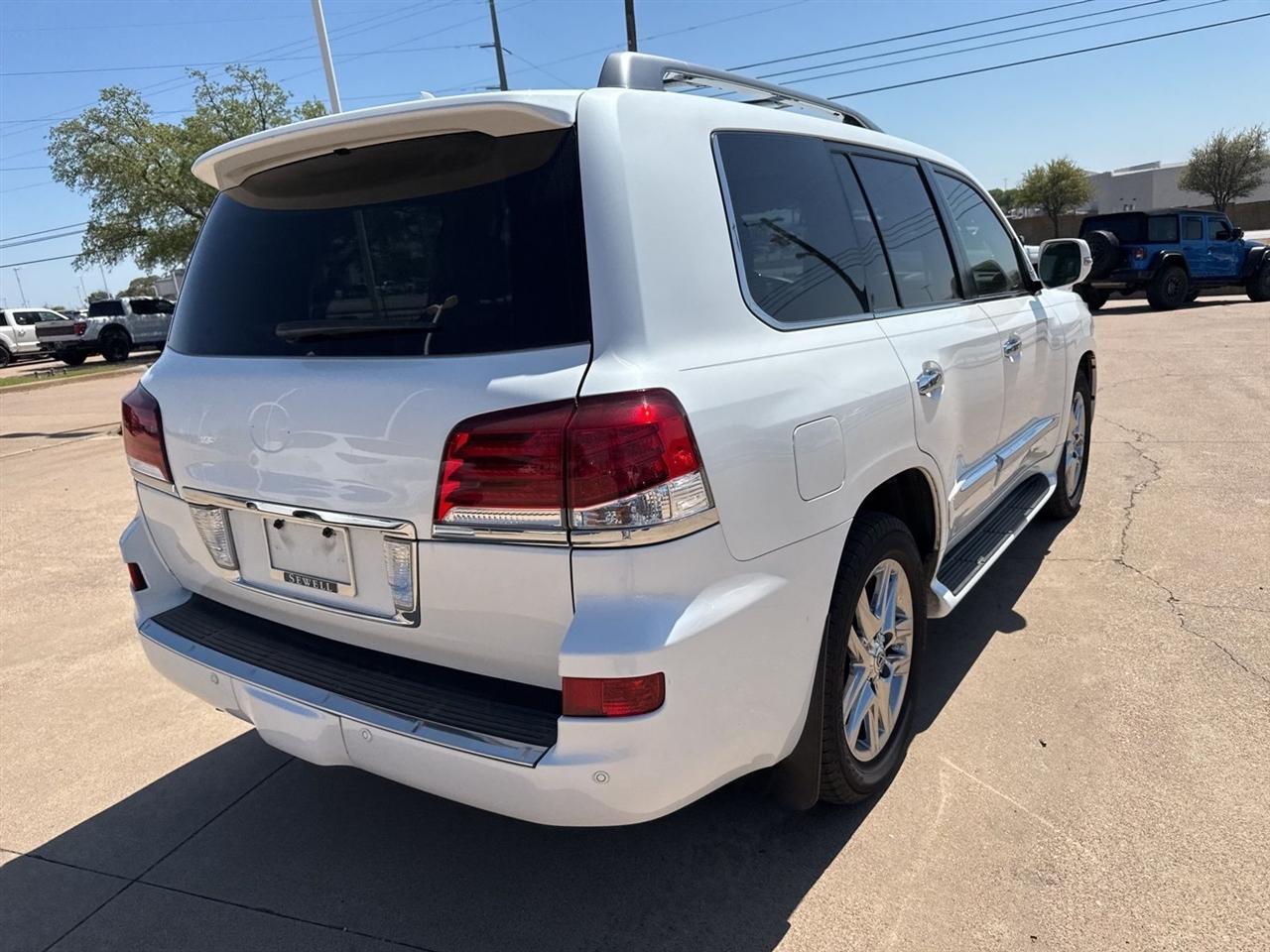 Lexus LX 570 4WD 4dr 2014