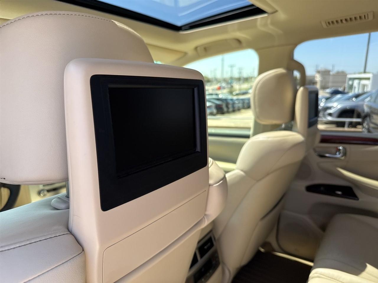 Lexus LX 570 4WD 4dr 2014