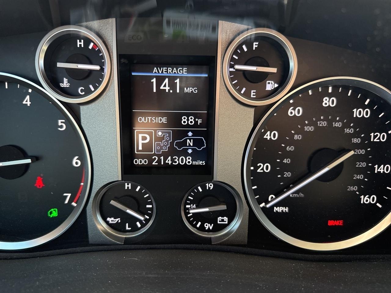 Lexus LX 570 4WD 4dr 2014