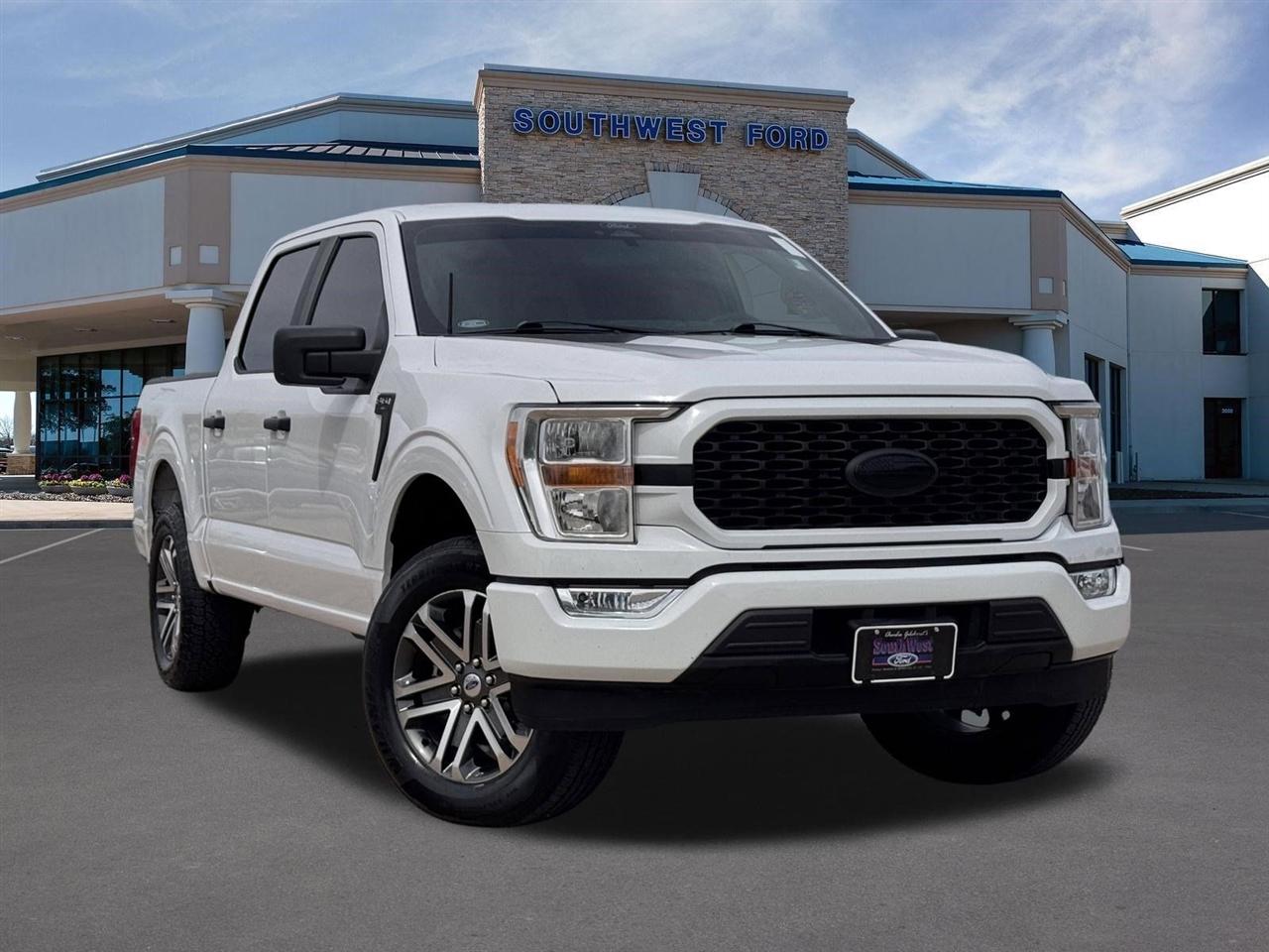 2022 Ford F-150 XL 2WD SuperCrew 5.5' Box