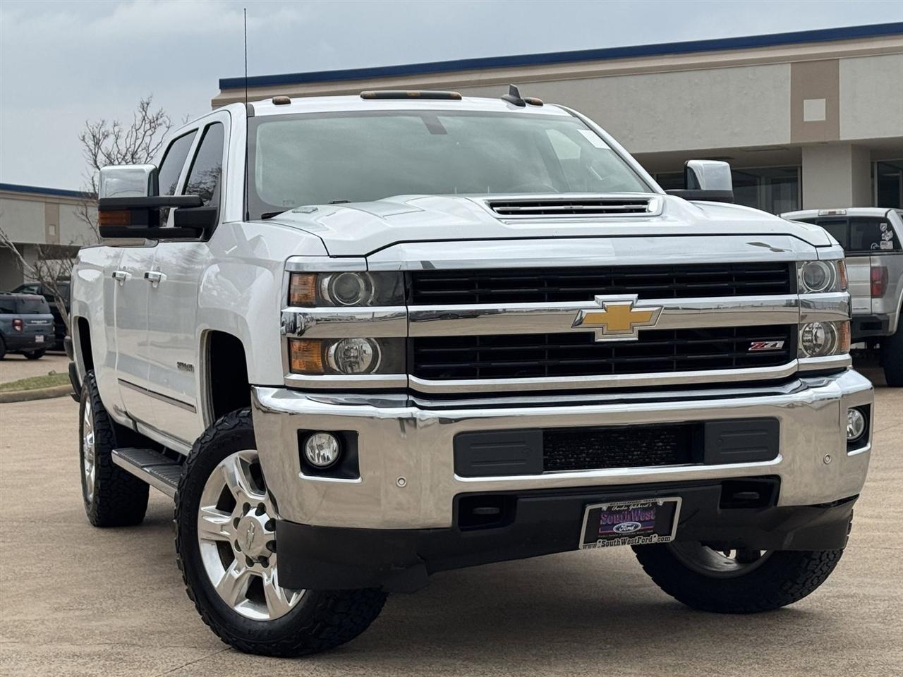 Chevrolet Silverado 2500HD 4WD Crew Cab 153.7" LTZ 2017