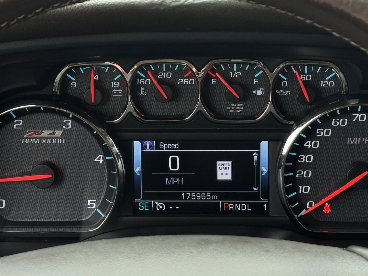 Chevrolet Silverado 2500HD 4WD Crew Cab 153.7" LTZ 2017