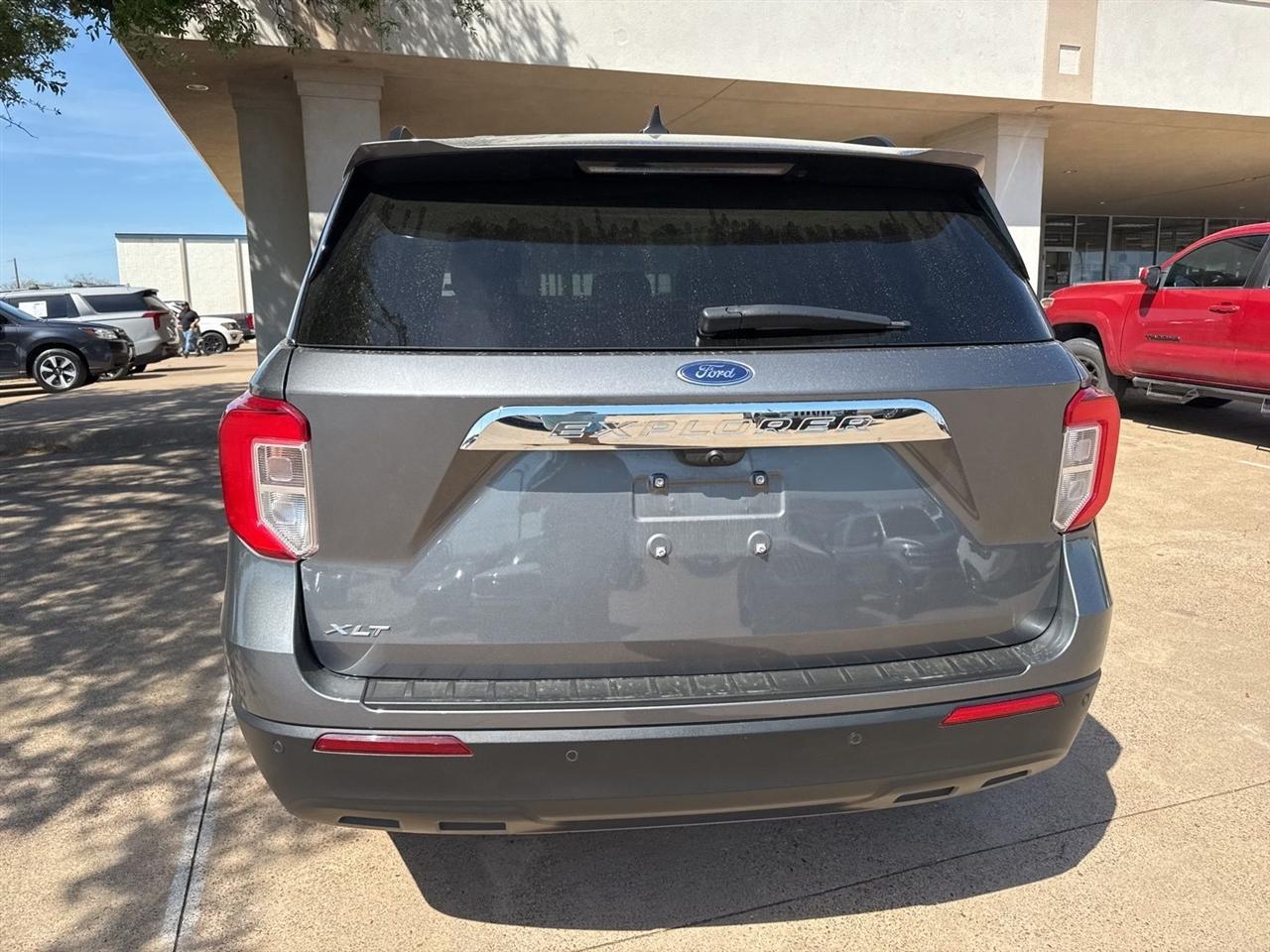 Ford Explorer XLT RWD 2023