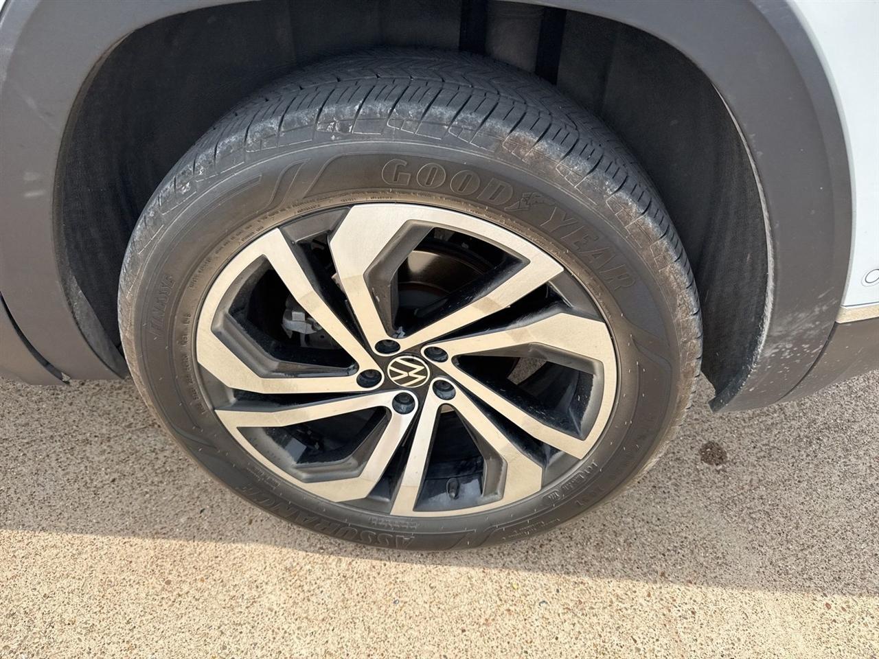 Volkswagen Atlas Cross Sport 3.6L V6 SEL Premium 4MOTION 2020