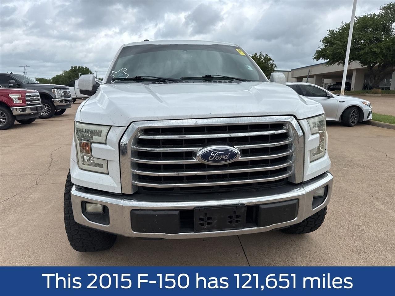 Ford F-150 2WD SuperCrew 157" Lariat 2015