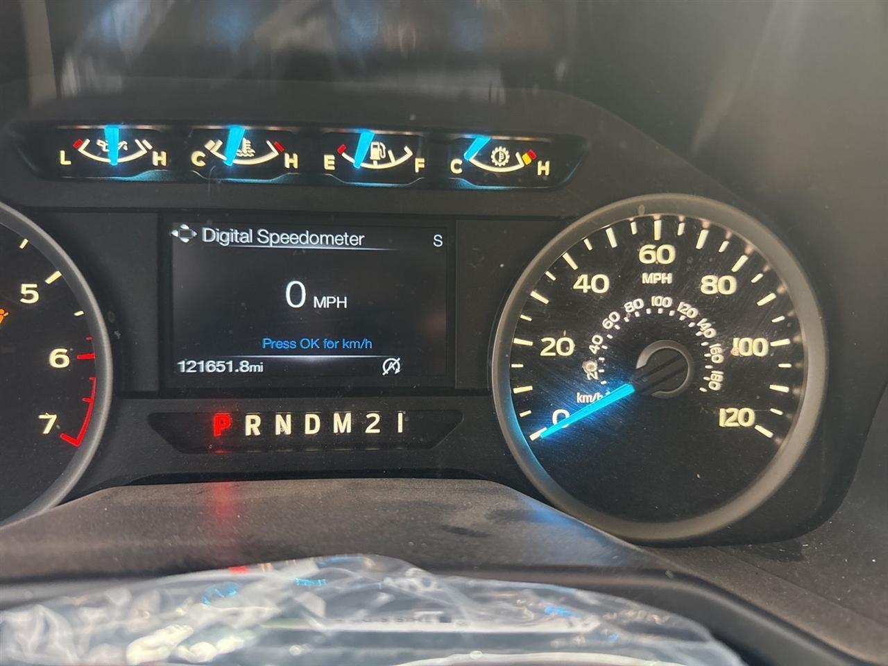 Ford F-150 2WD SuperCrew 157" Lariat 2015