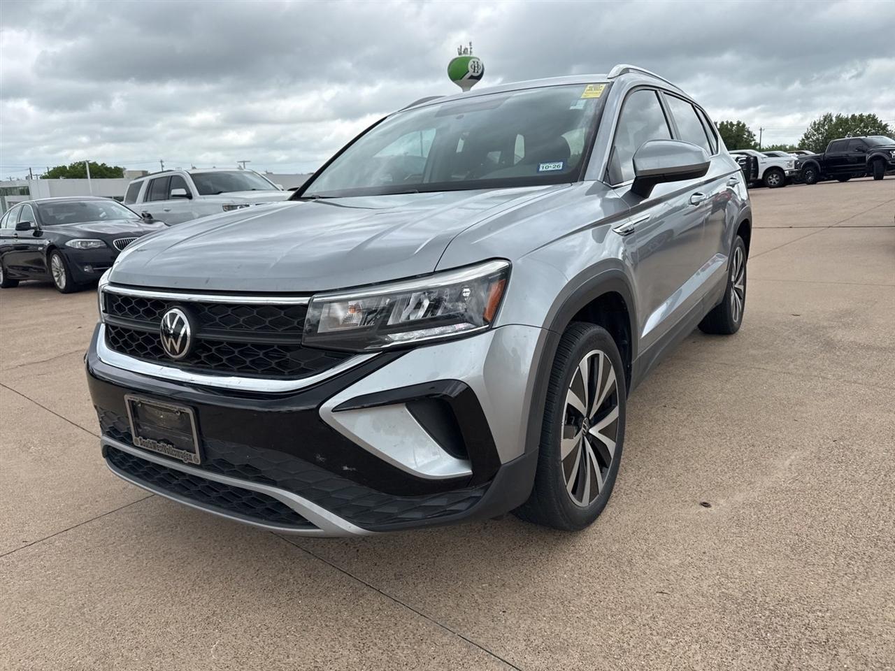 Volkswagen Taos SE FWD 2022