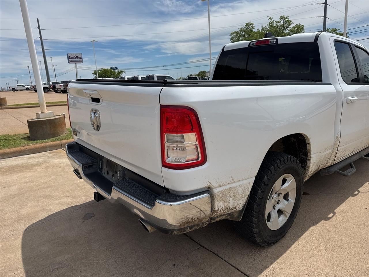 RAM 1500 Lone Star 4x2 Quad Cab 6'4" Box 2022