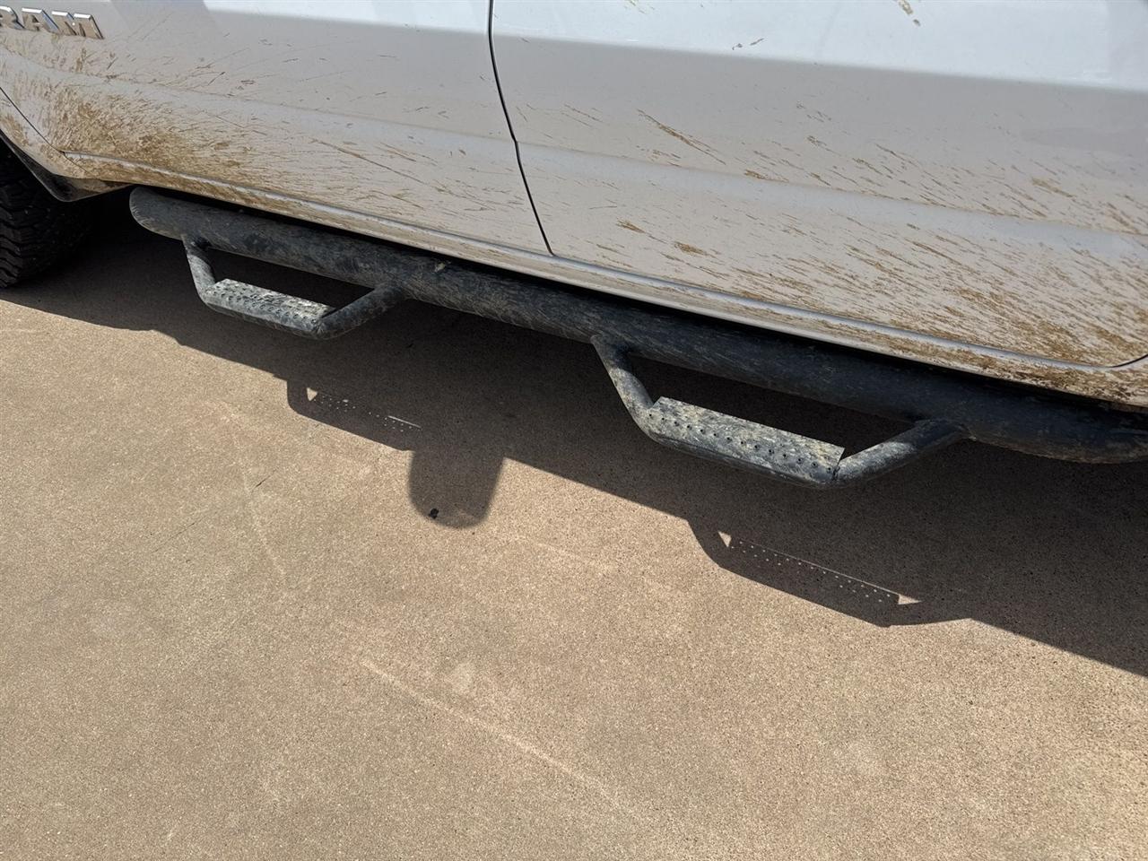 RAM 1500 Lone Star 4x2 Quad Cab 6'4" Box 2022