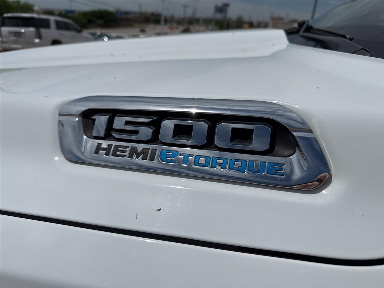 RAM 1500 Lone Star 4x2 Quad Cab 6'4" Box 2022