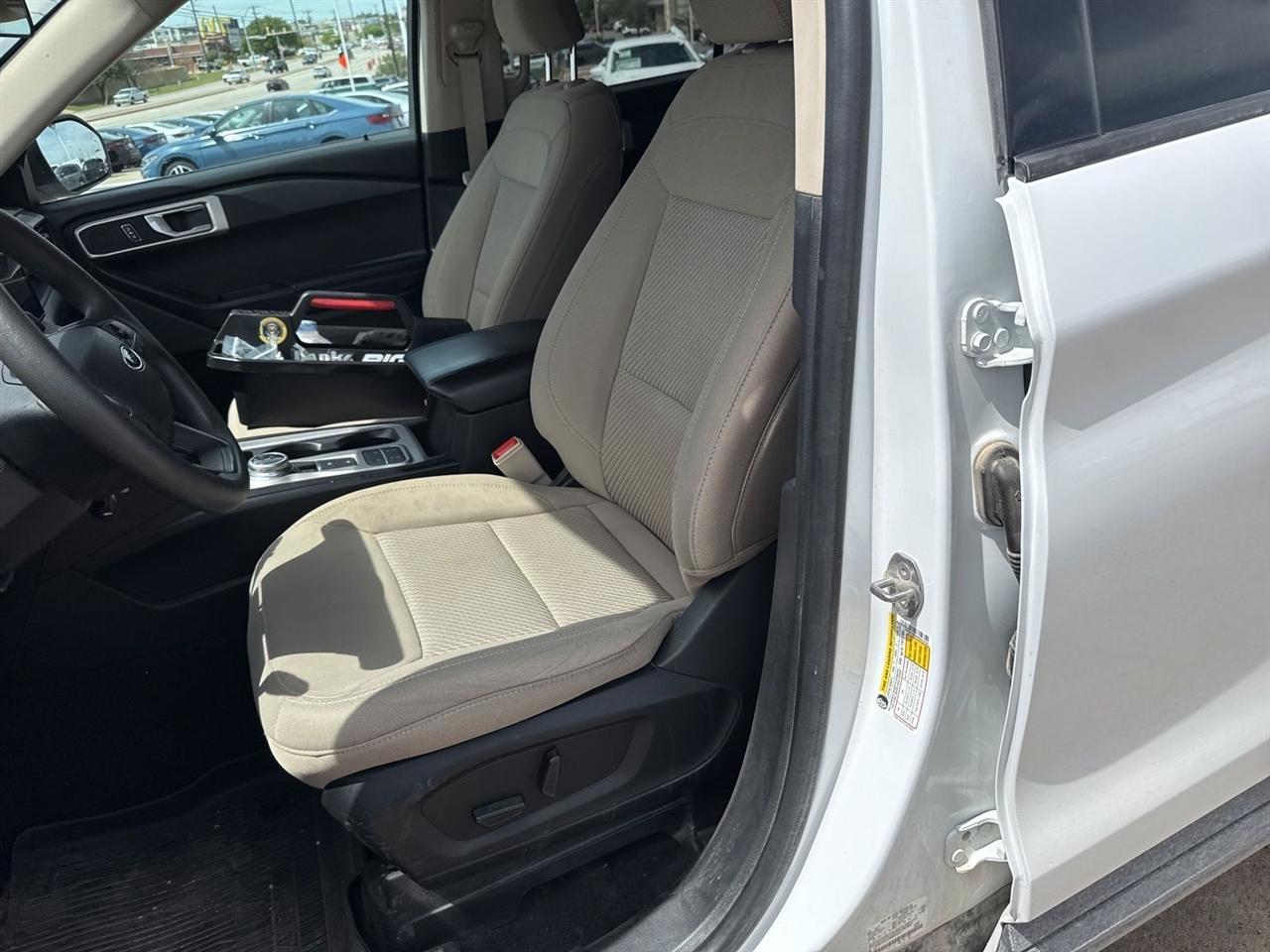 Ford Explorer Base RWD 2021