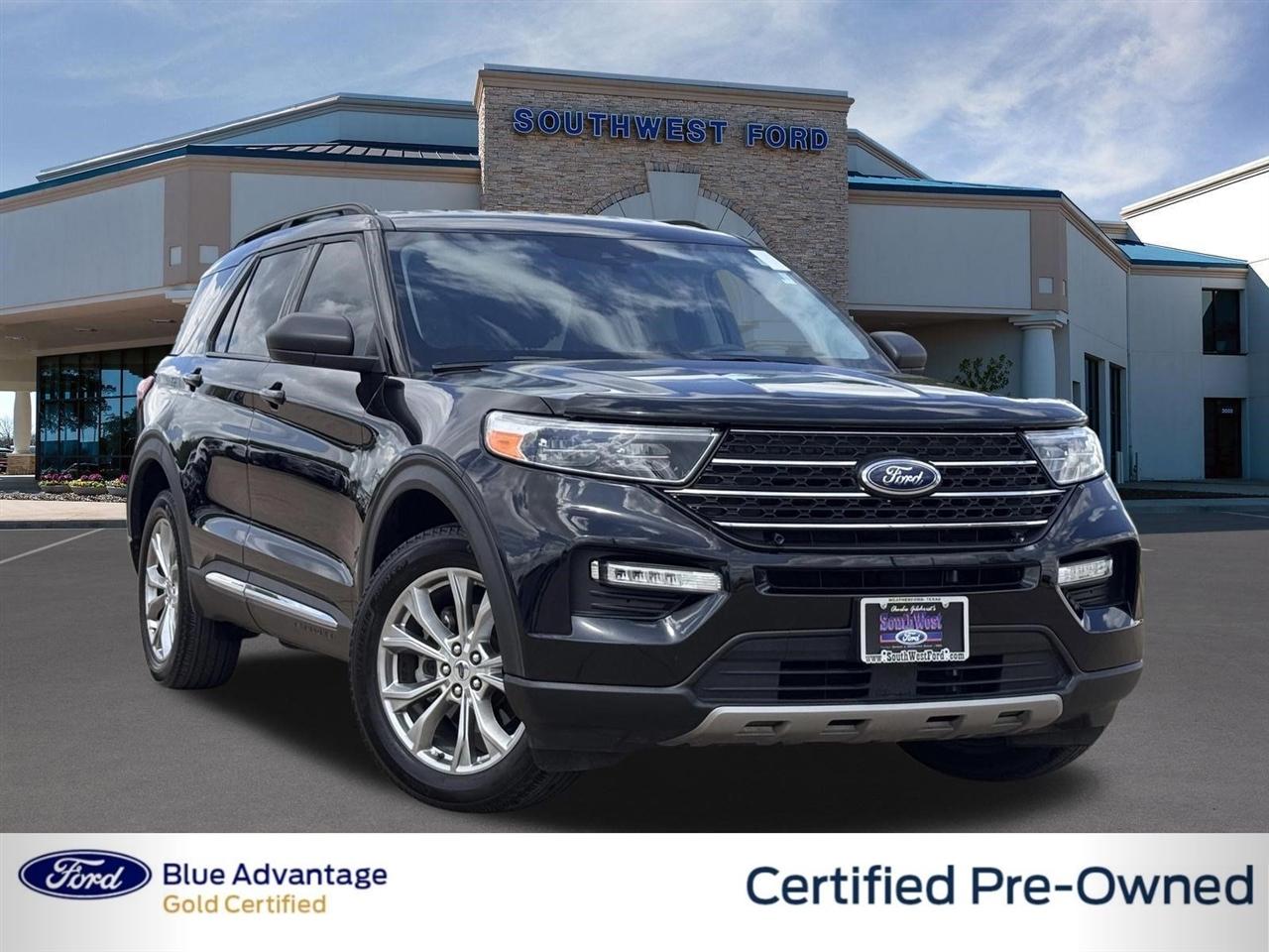 2023 Ford Explorer XLT 4WD