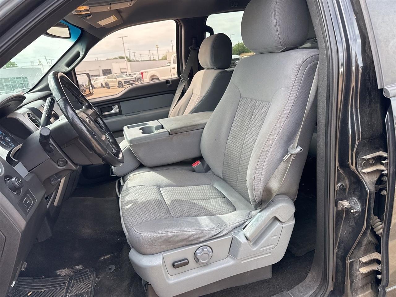 Ford F-150 2WD SuperCrew 145" King Ranch 2013