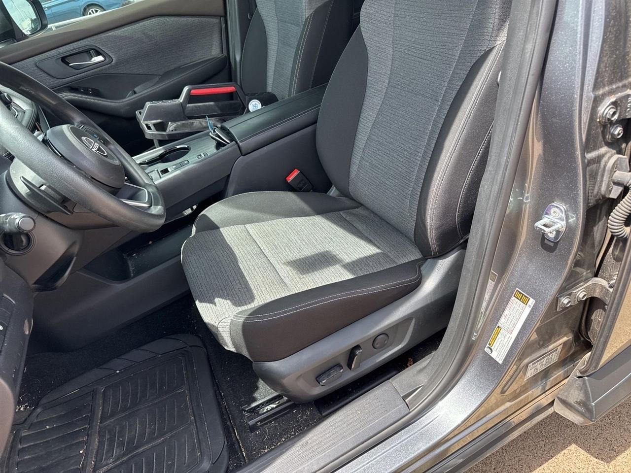 Nissan Rogue FWD SV *Ltd Avail* 2023