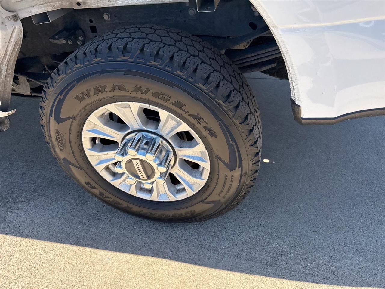 Ford Super Duty F-250 SRW King Ranch 4WD Crew Cab 8' Box 2022