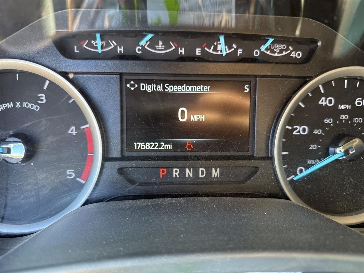 Ford Super Duty F-250 SRW King Ranch 4WD Crew Cab 8' Box 2022