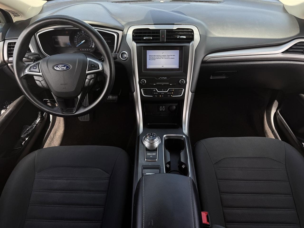 Ford Fusion SE FWD 2019