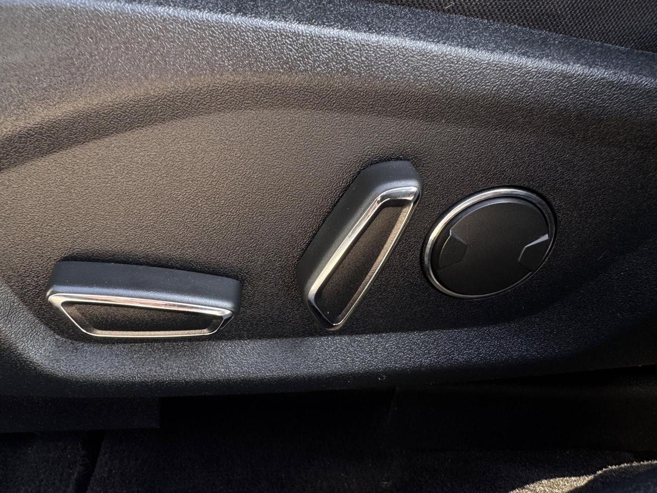 Ford Fusion SE FWD 2019