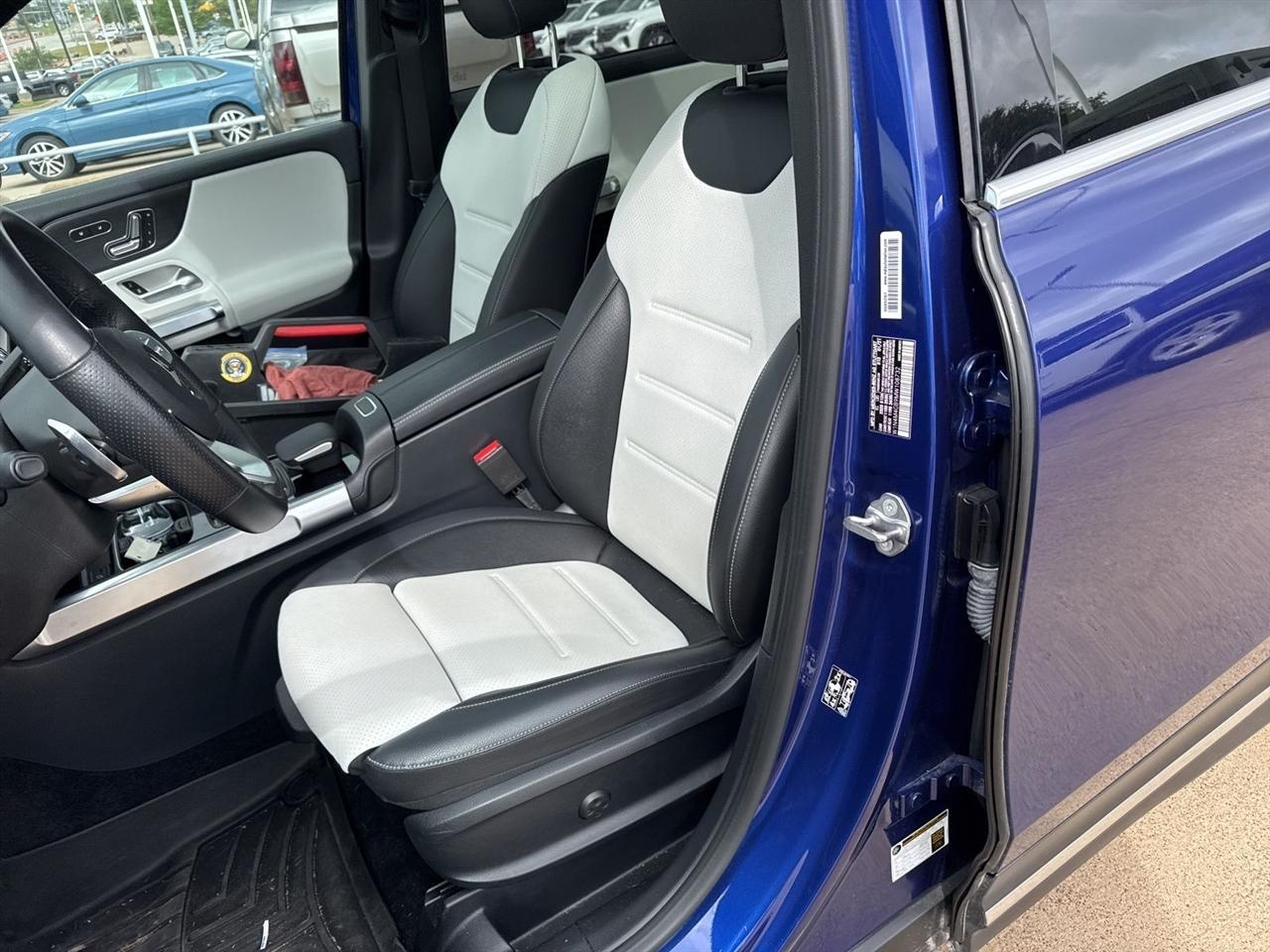 Mercedes-Benz GLB GLB 250 SUV 2021