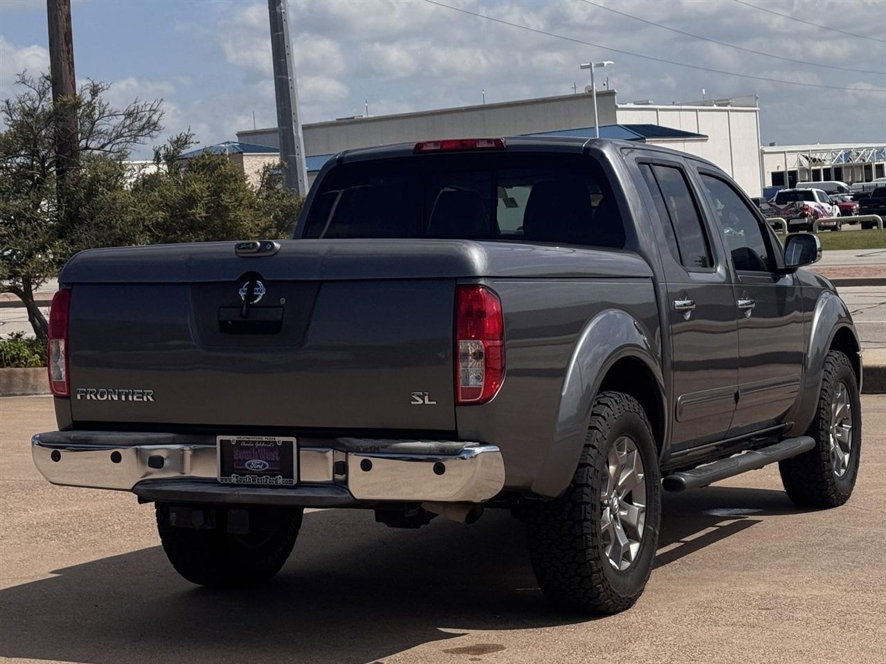 Nissan Frontier 2WD Crew Cab SWB Auto SL *Ltd Avail* 2016