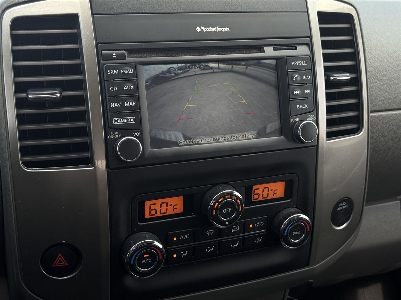 Nissan Frontier 2WD Crew Cab SWB Auto SL *Ltd Avail* 2016