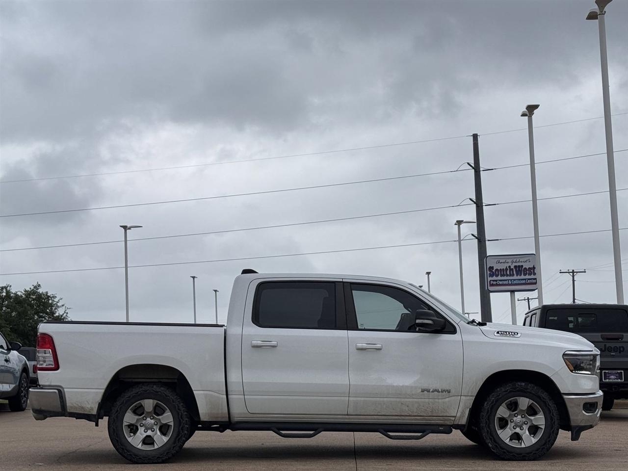 RAM 1500 Lone Star 4x2 Crew Cab 5'7" Box 2022