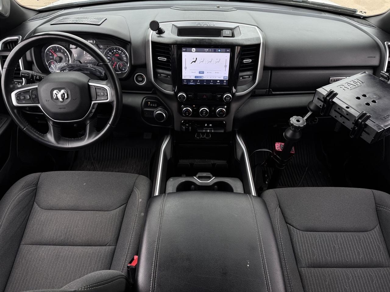 RAM 1500 Lone Star 4x2 Crew Cab 5'7" Box 2022