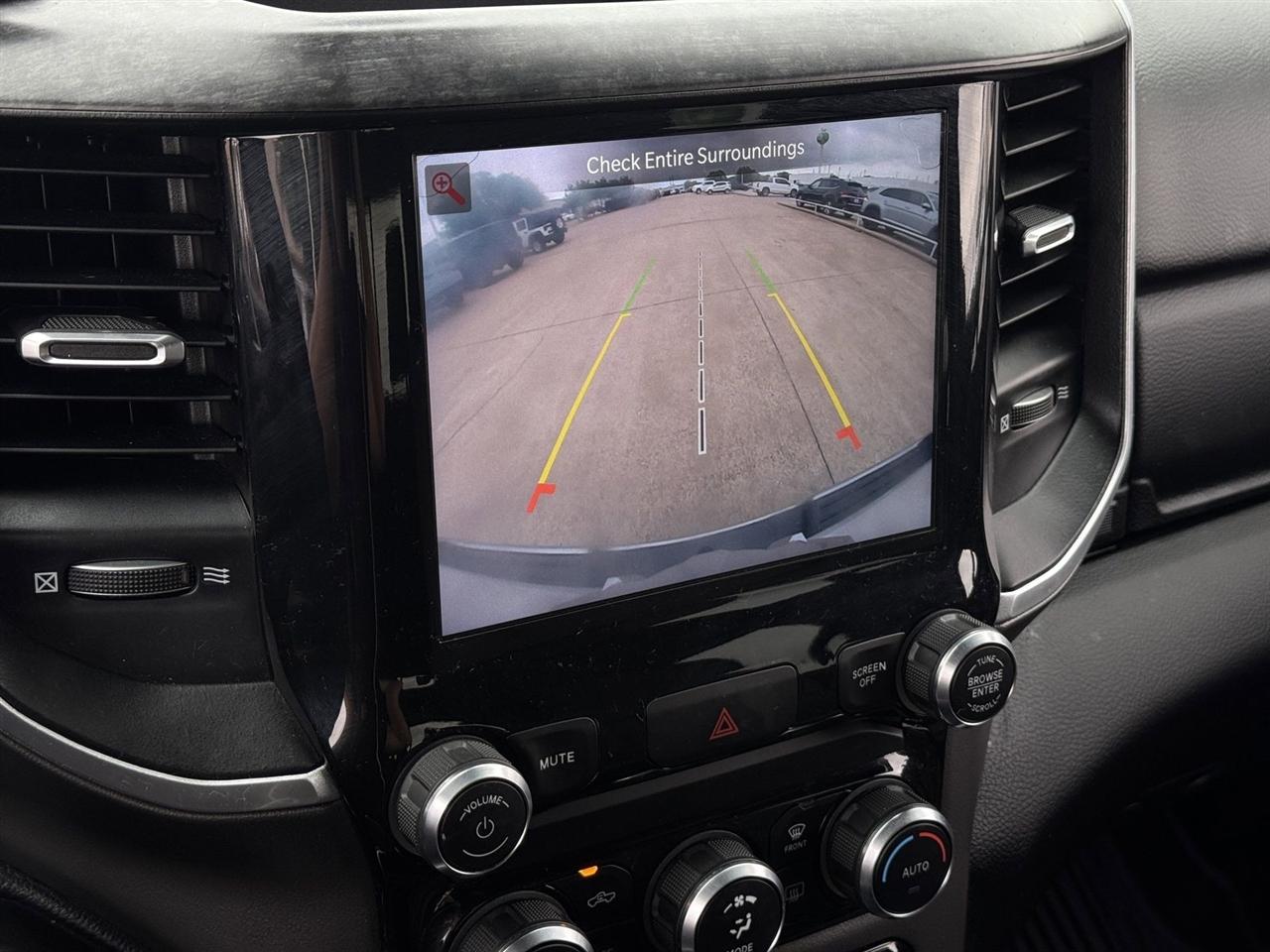 RAM 1500 Lone Star 4x2 Crew Cab 5'7" Box 2022