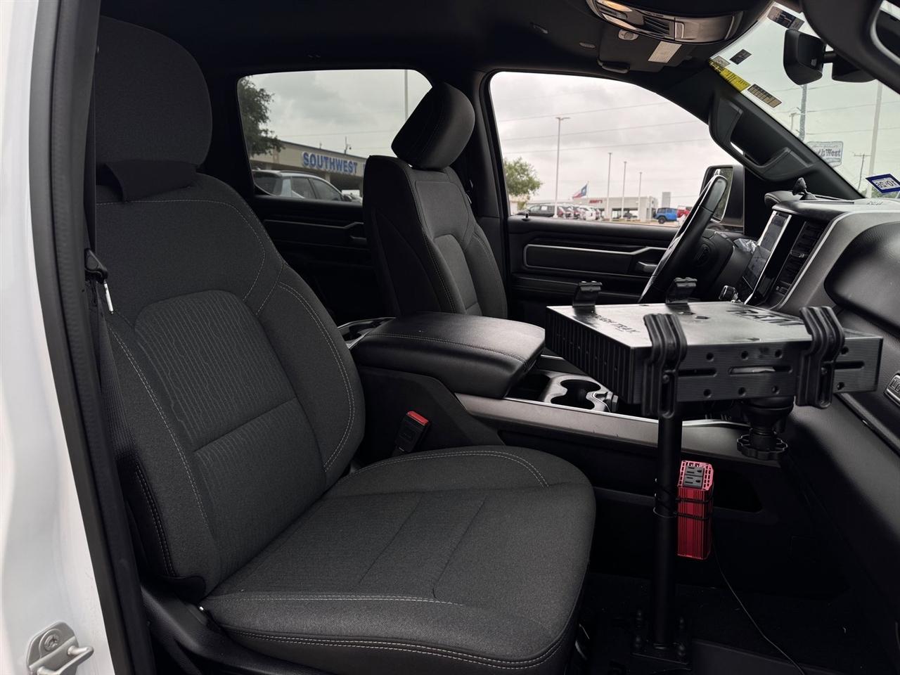 RAM 1500 Lone Star 4x2 Crew Cab 5'7" Box 2022