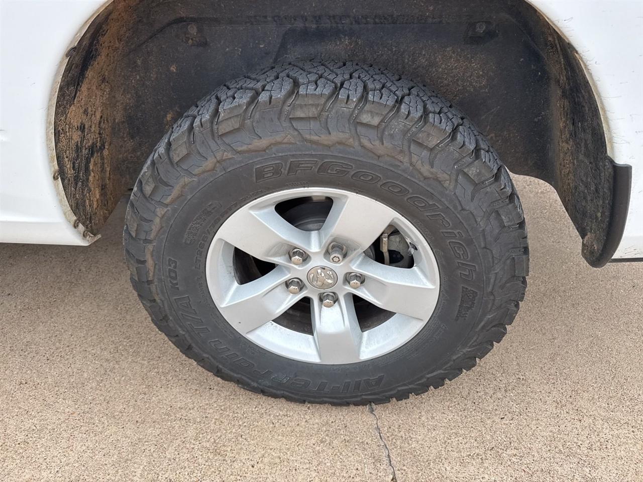 RAM 1500 Classic Tradesman 4x2 Quad Cab 6'4" Box 2024