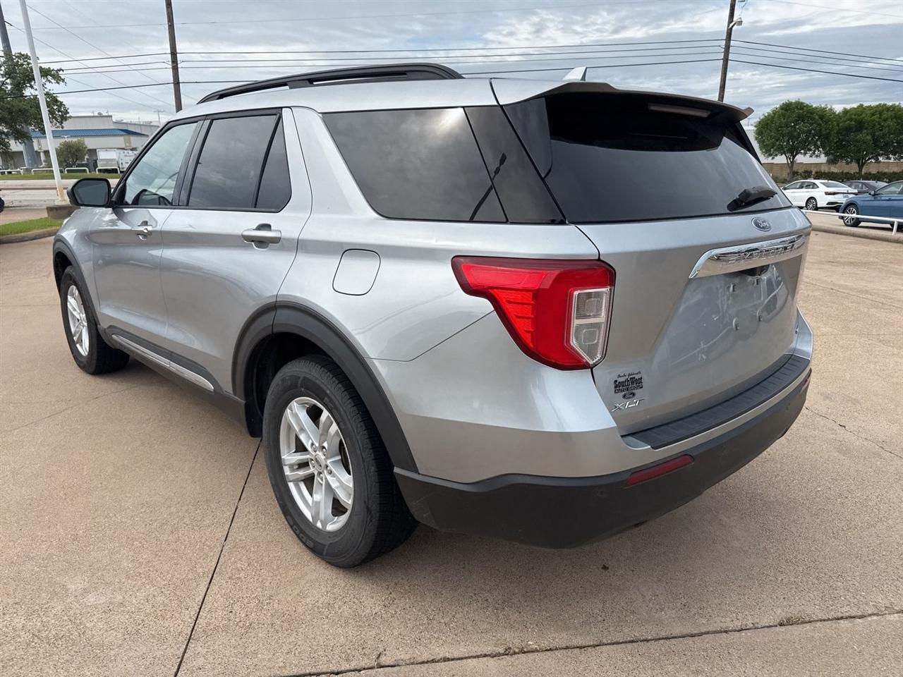 Ford Explorer XLT 4WD 2020