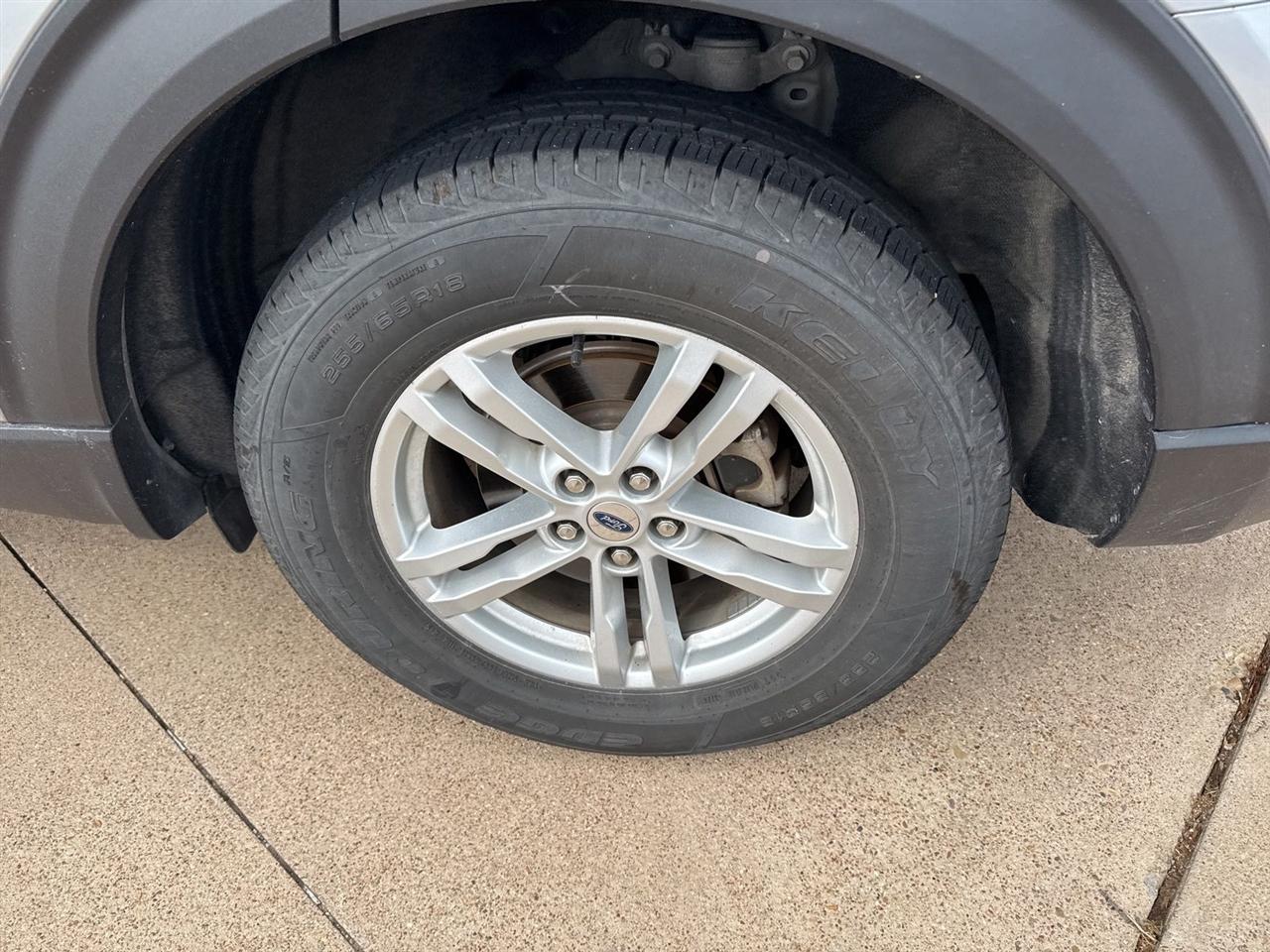 Ford Explorer XLT 4WD 2020