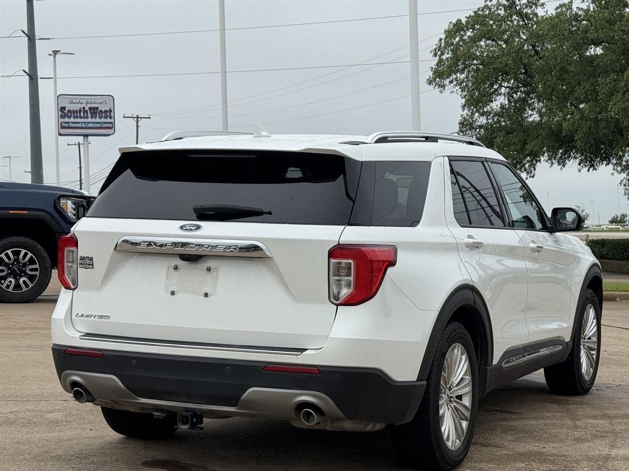 Ford Explorer Limited RWD 2022