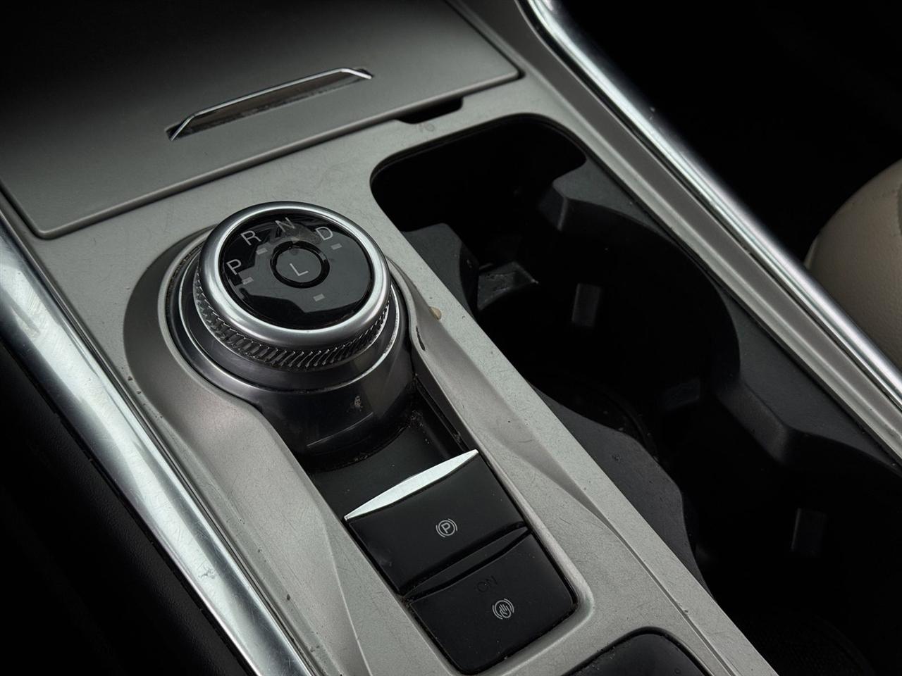 Ford Explorer Limited RWD 2022