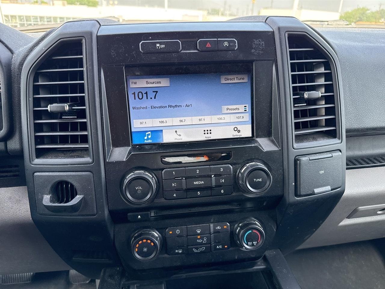 Ford F-150 Lariat 2WD SuperCrew 5.5' Box 2017